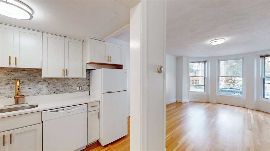 513 Beacon Street, Unit 3 Boston, MA 02215 - Photo 8 of 14