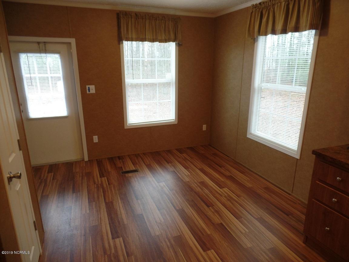 4840 Marsh Road Bladenboro, NC 28320 - Photo 9 of 17 VMF 9 - Breakfast Area