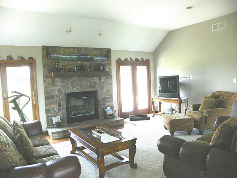 357 Bend Road New Wilmington, PA 16142 - Photo 5 of 25 Great Room. with french doors to the patio