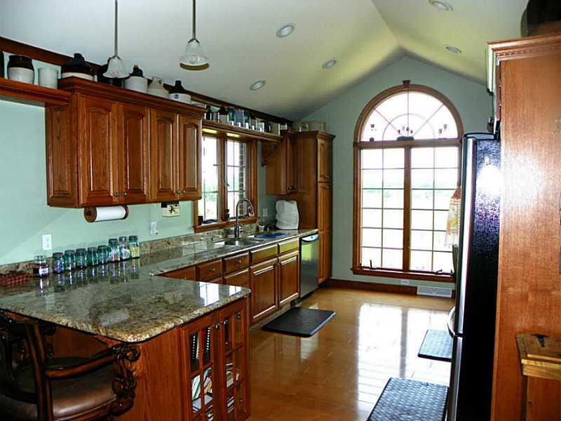 357 Bend Road New Wilmington, PA 16142 - Photo 9 of 25 Kitchen.