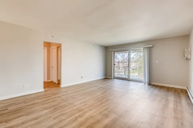 $1,895 | 2206 South Goebbert Road, Unit 409, Arlington Heights, IL 60005