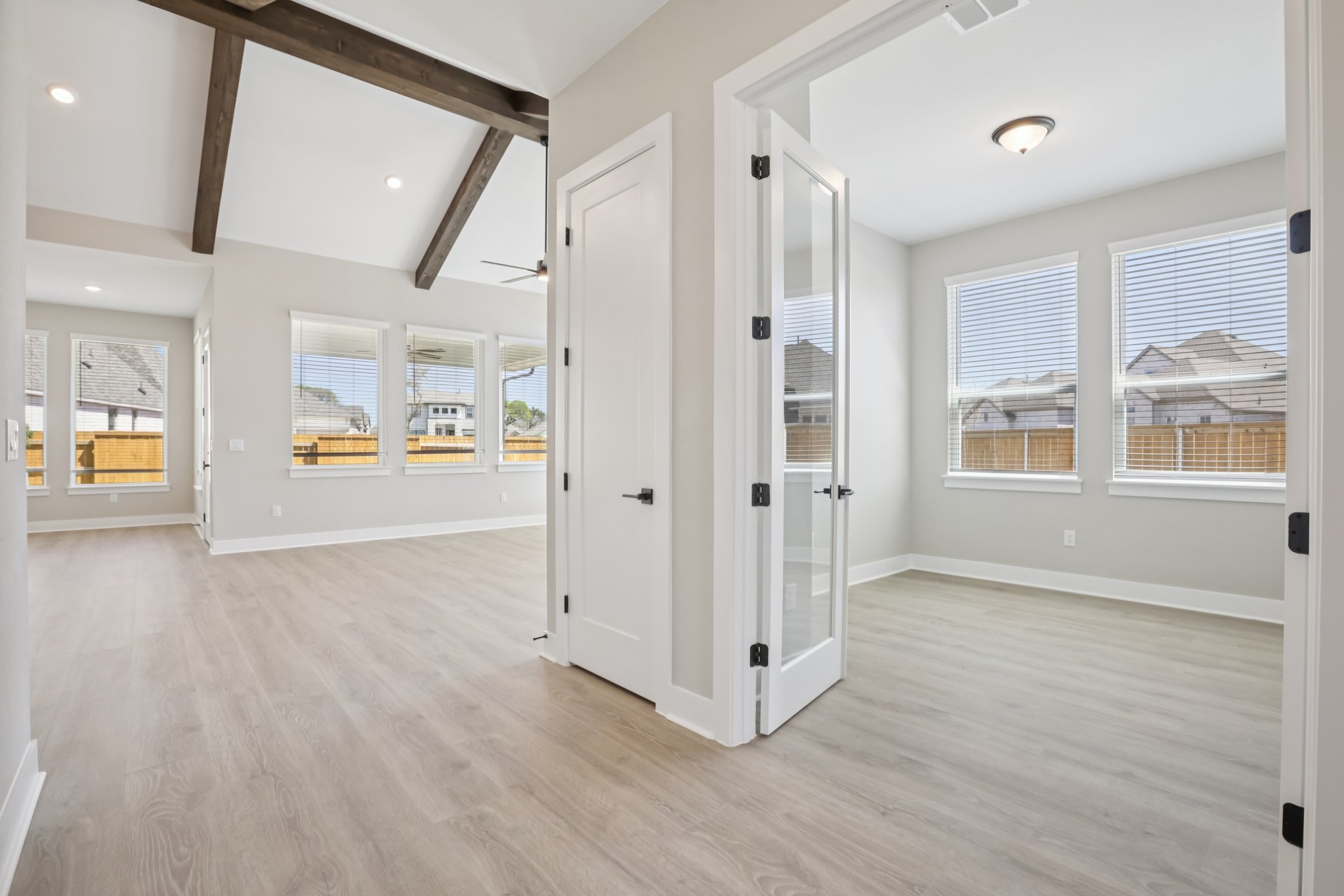 110 Seaside Sparrow Way Kyle, TX 78640 - Photo 5 of 35 MOVE IN READY!