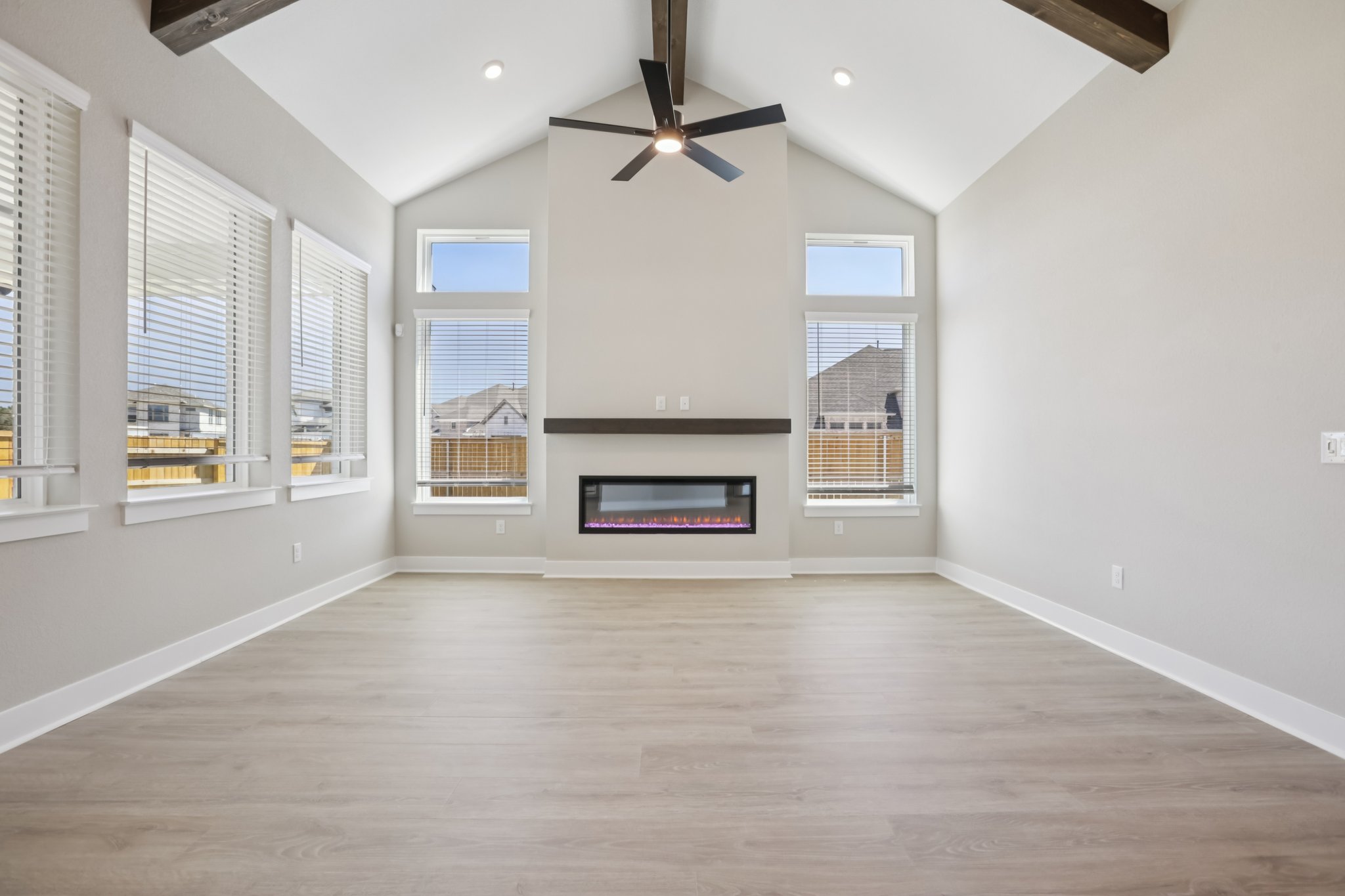 110 Seaside Sparrow Way Kyle, TX 78640 - Photo 7 of 35 MOVE IN READY!