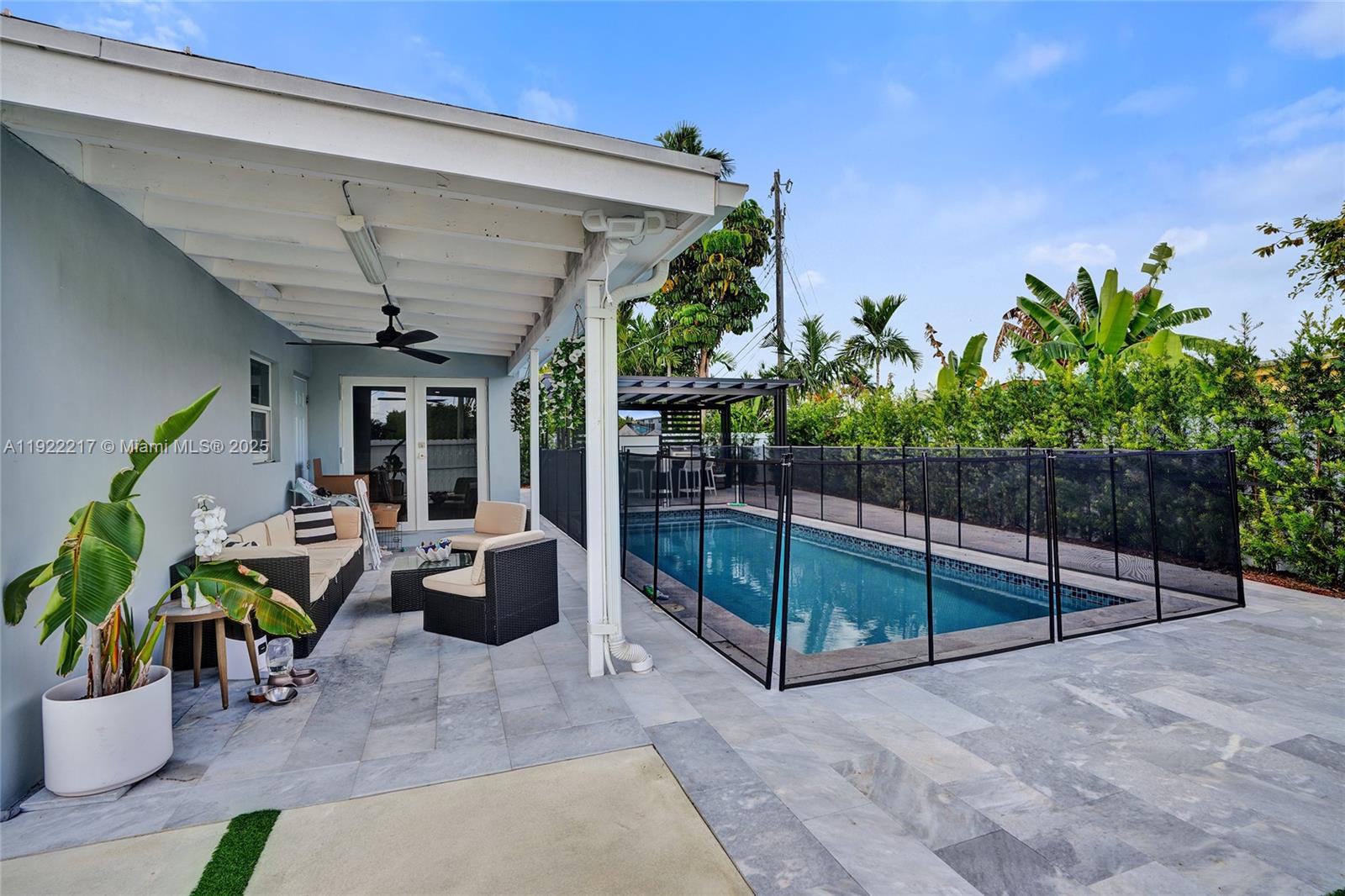 10401 Southwest 53rd Street Miami, FL 33165 - Photo 49 of 50 a view of a patio with plants and table