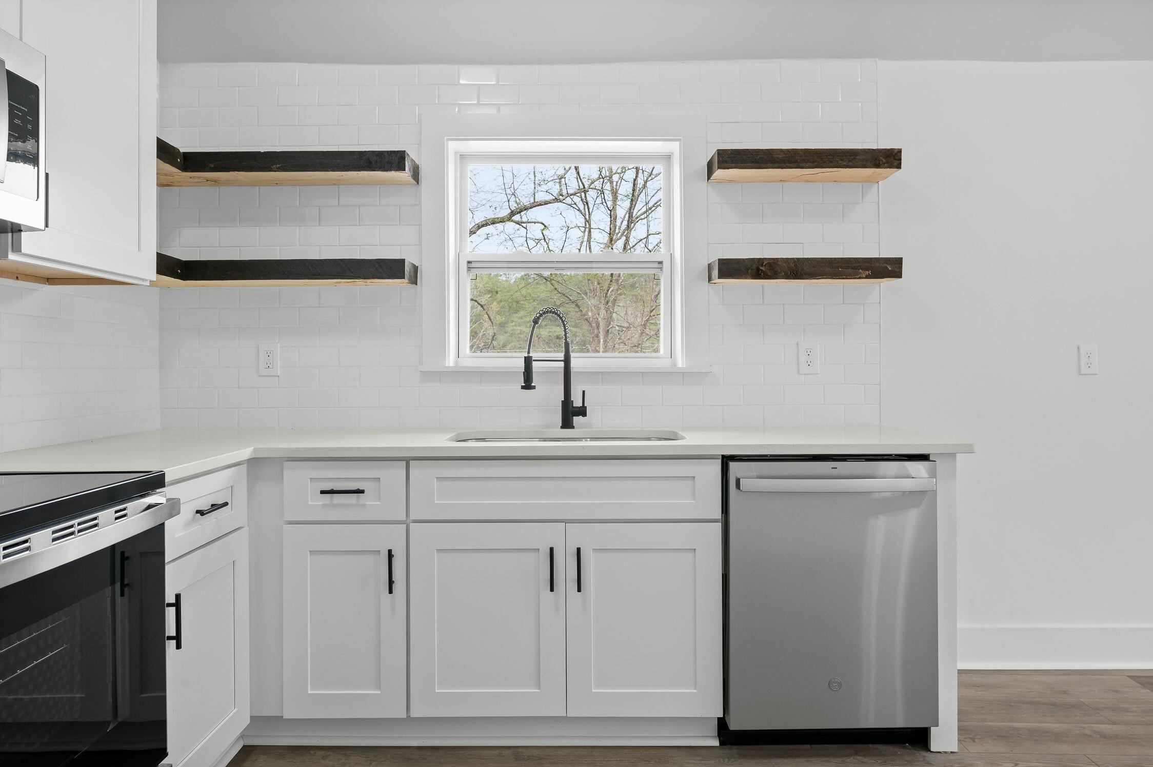 9834 West Ridge Trail Road Soddy Daisy, TN 37379 - Photo 10 of 25 Kitchen III