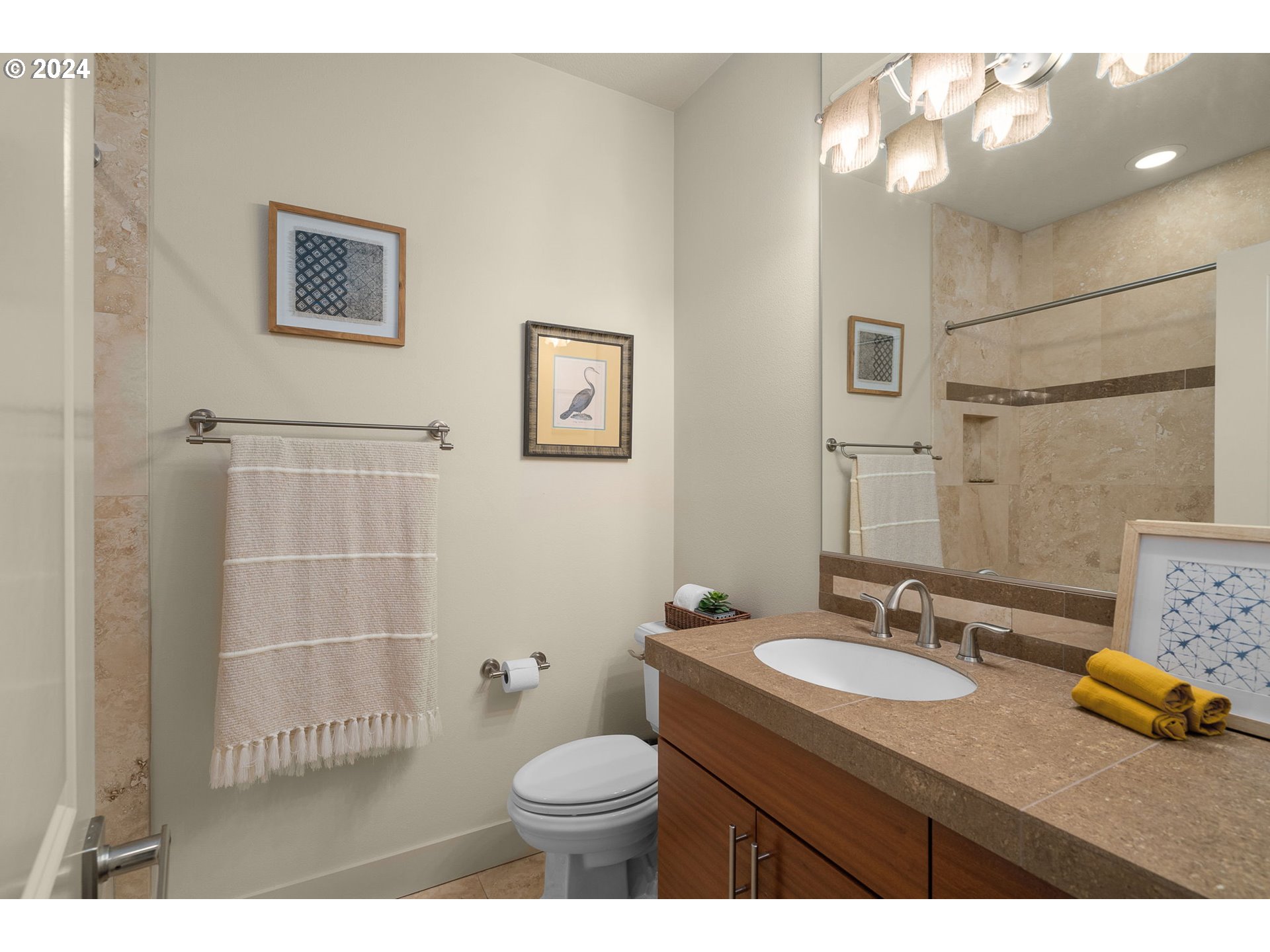 1011 Columbia Ridge Drive Vancouver, WA 98664 - Photo 17 of 34 a bathroom with a sink vanity granite and toilet