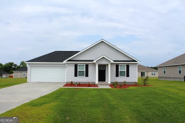 $1,600 | 7040 White Pine Avenue, Statesboro, GA 30458