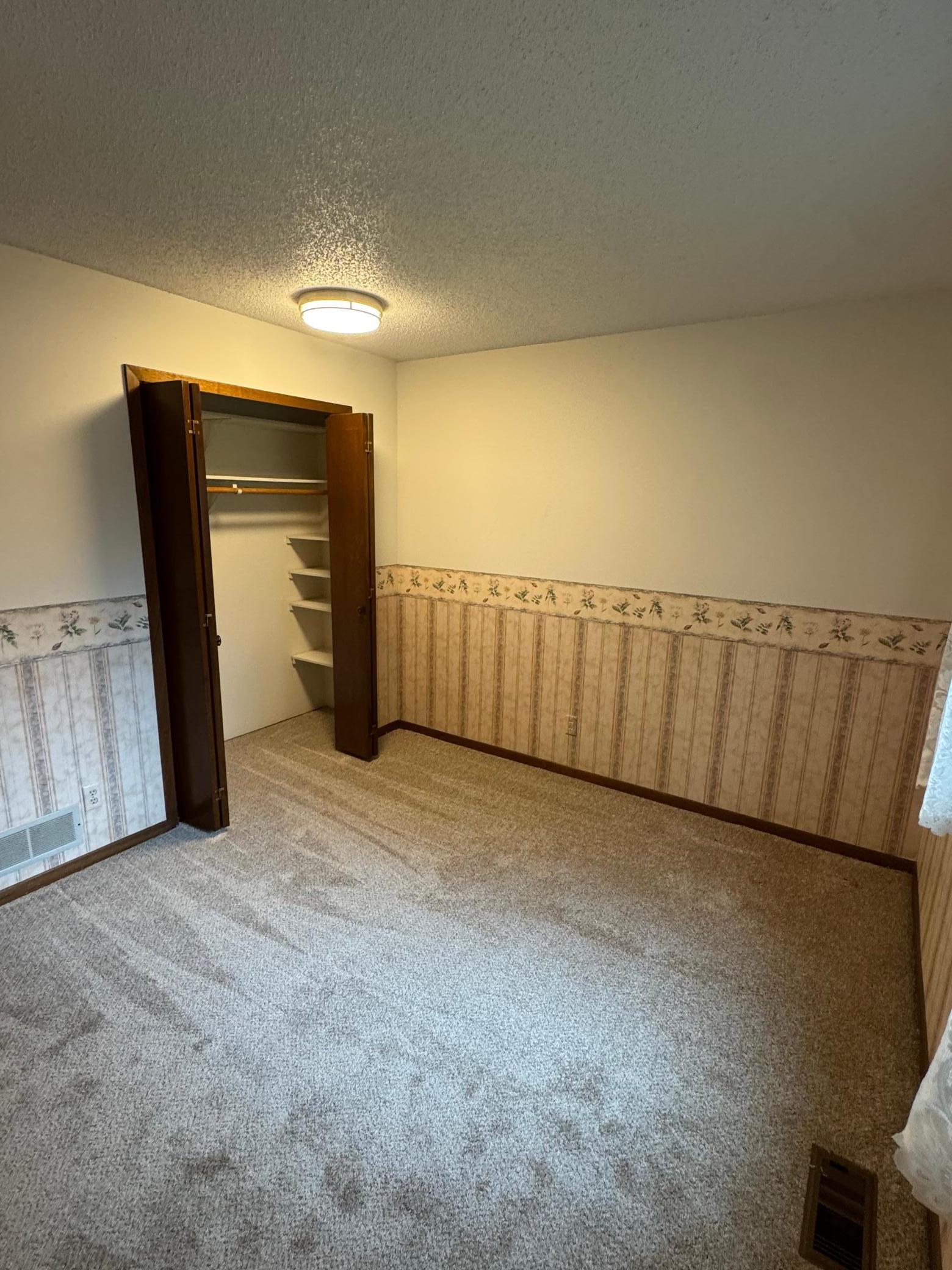 1890 Fox Ridge Road, Unit B West St. Paul, MN 55118 - Photo 15 of 23 Gallery Image 15