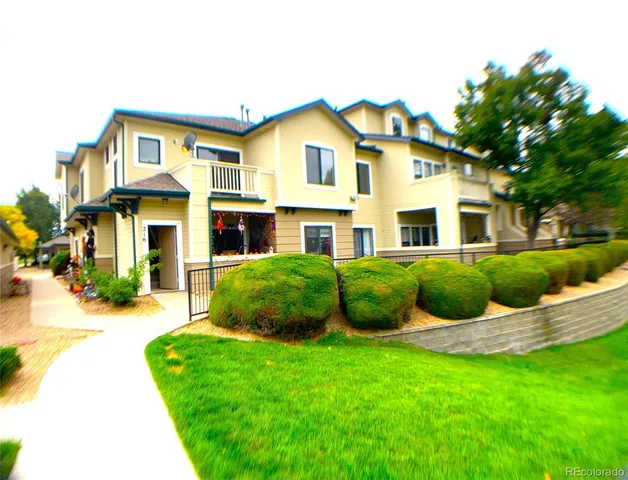 $1,900 | 8707 East Florida Avenue, Unit 216, Denver, CO 80247