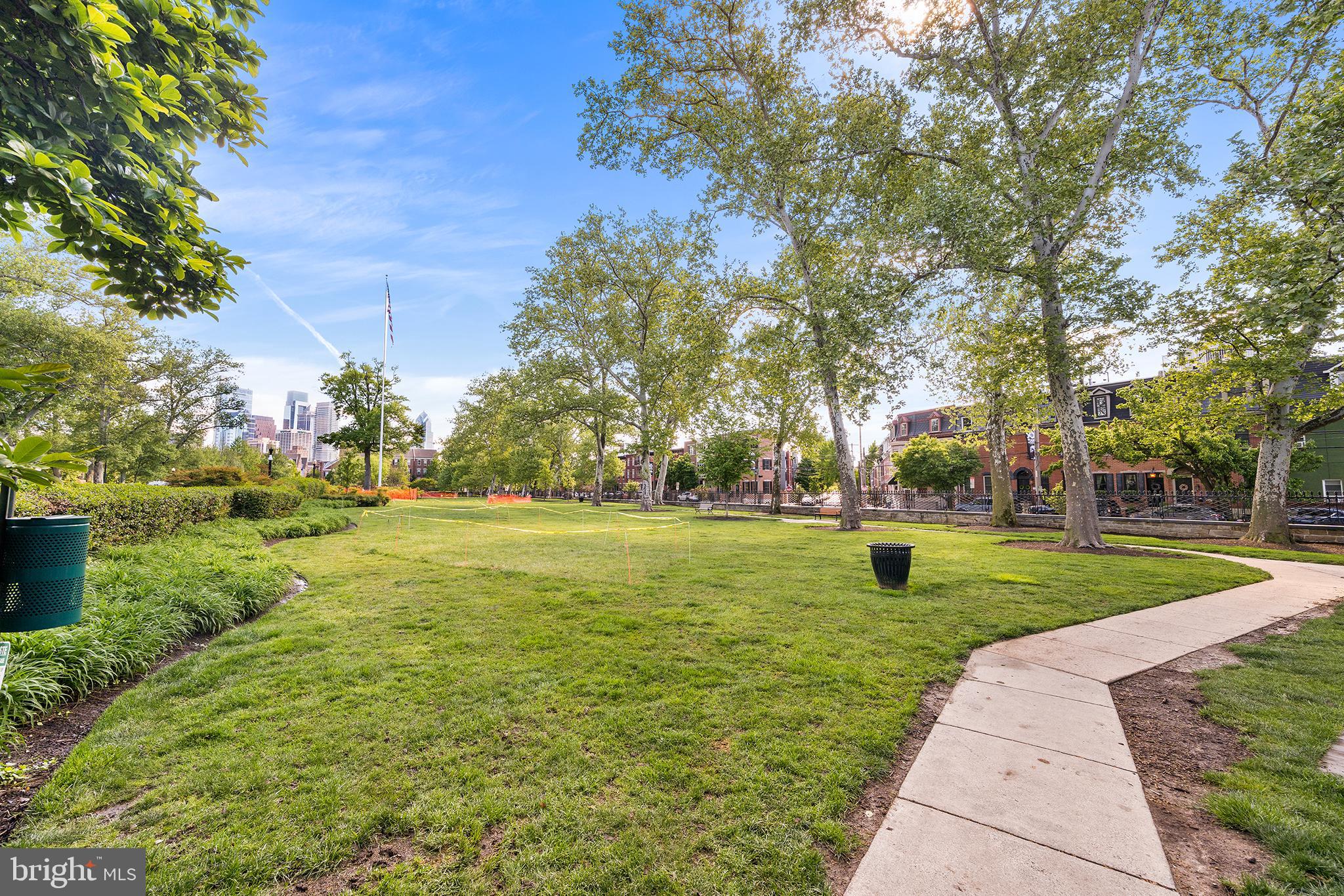 700 Commodore Court, Unit 2718 Philadelphia, PA 19146 - Photo 34 of 36 a view of a park with large trees