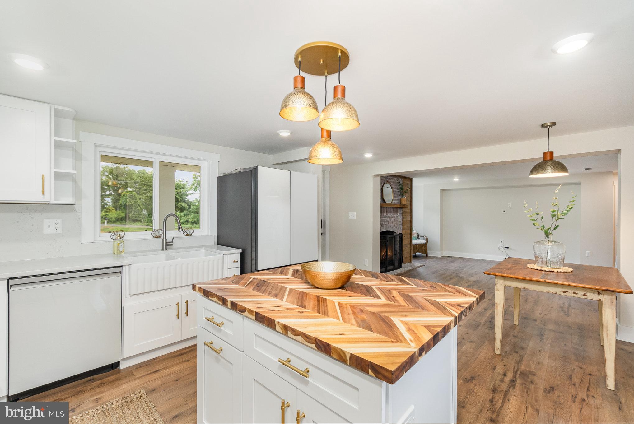1702 High Point Road Forest Hill, MD 21050 - Photo 10 of 40 Check out the farmhouse sink