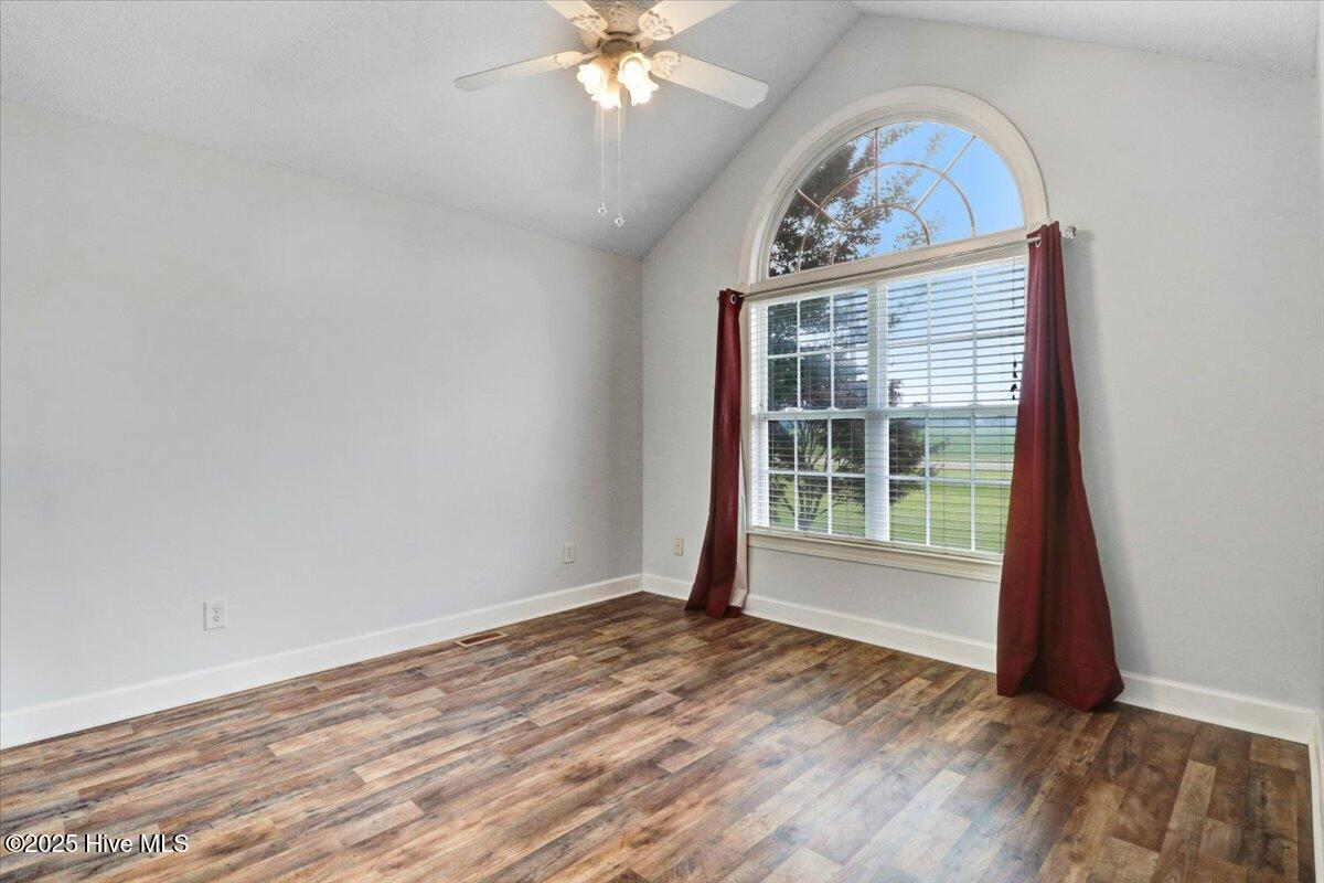 481 Greenacres Road Snow Hill, NC 28580 - Photo 5 of 29 10-481 Greenacres Rd-10