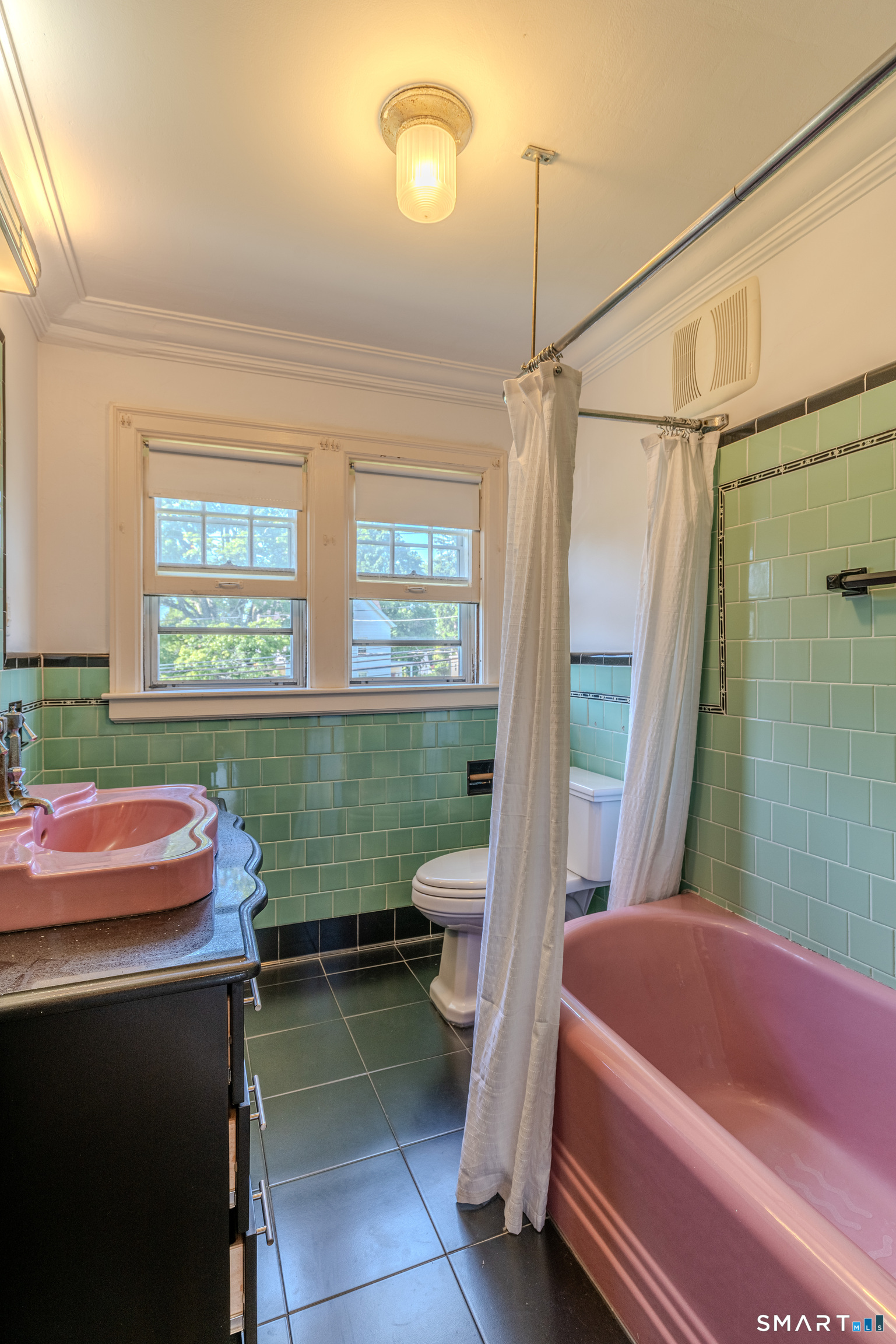 46 Bretton Road Middletown, CT 06457 - Photo 24 of 40