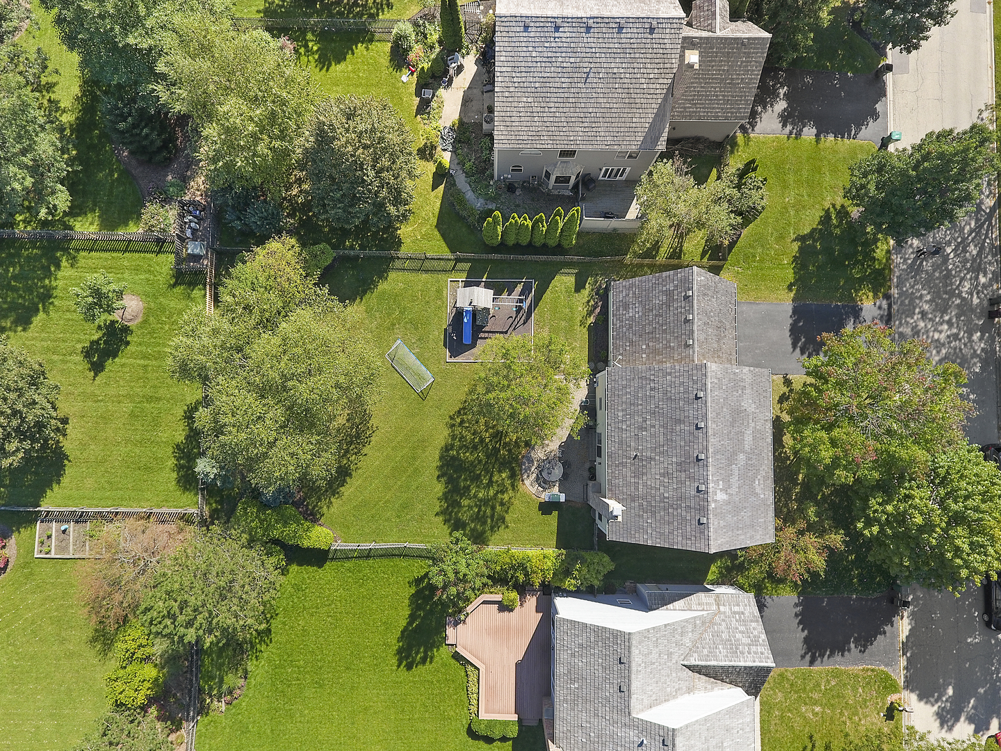 220 Long Hill Road Gurnee, IL 60031 - Photo 2 of 34