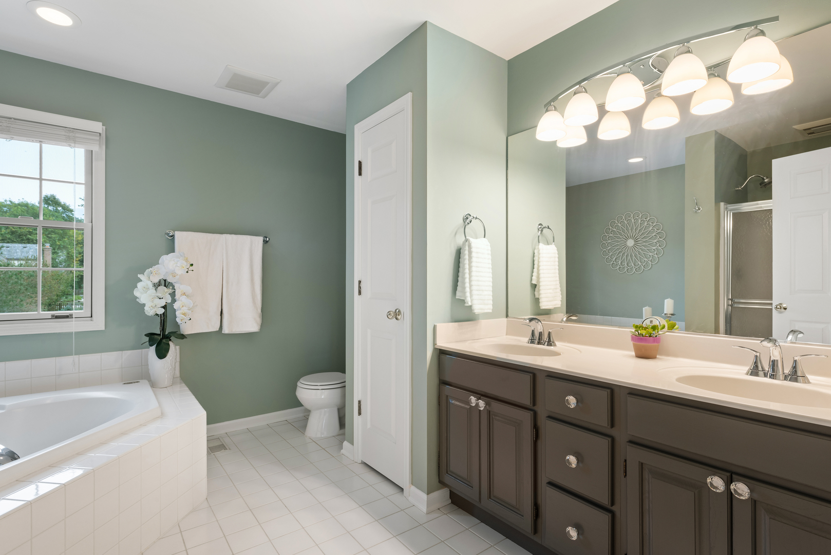 220 Long Hill Road Gurnee, IL 60031 - Photo 16 of 34