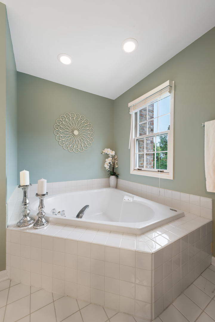 220 Long Hill Road Gurnee, IL 60031 - Photo 17 of 34