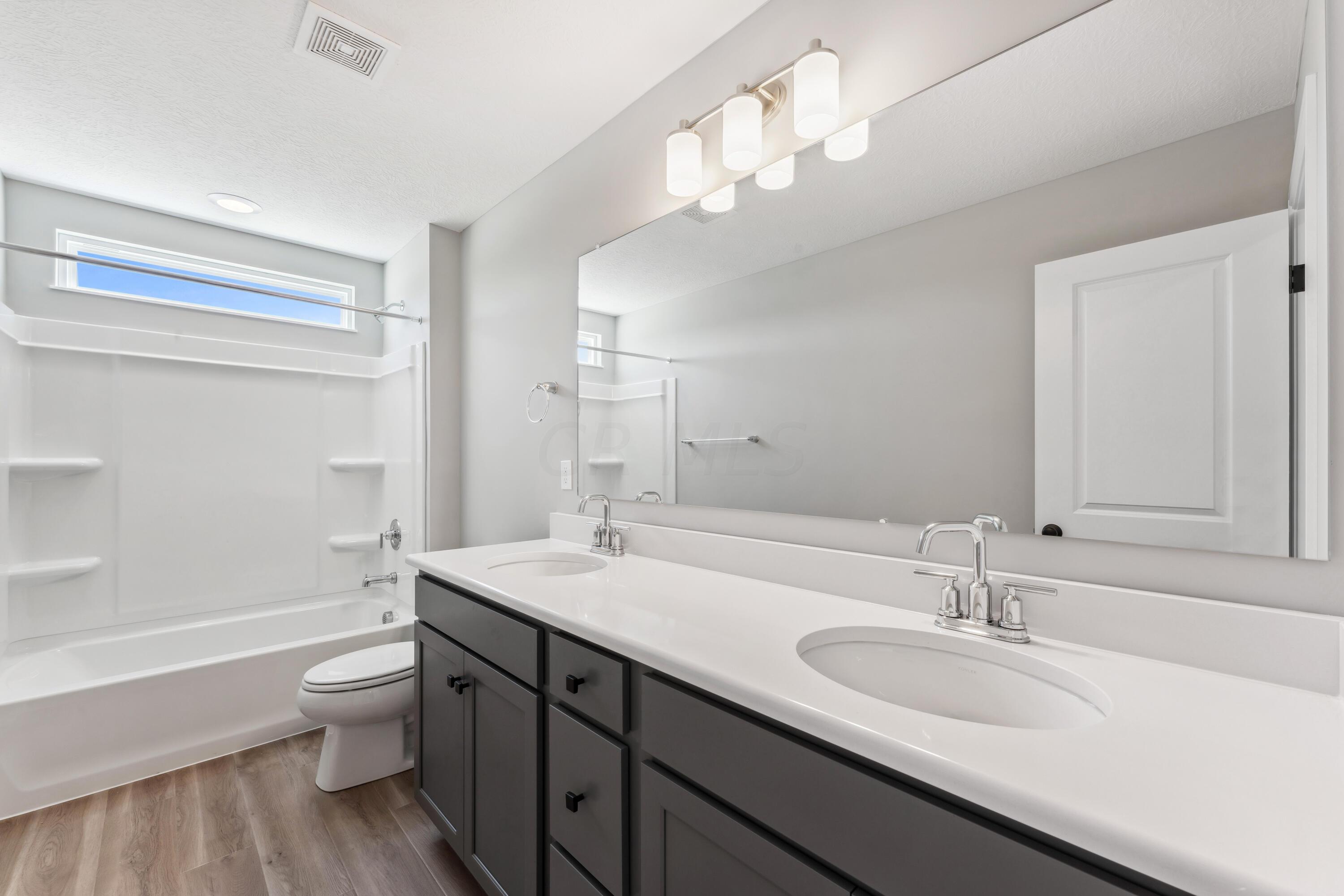 1607 Cromwill Loop Delaware, OH 43015 - Photo 29 of 44 Bathroom