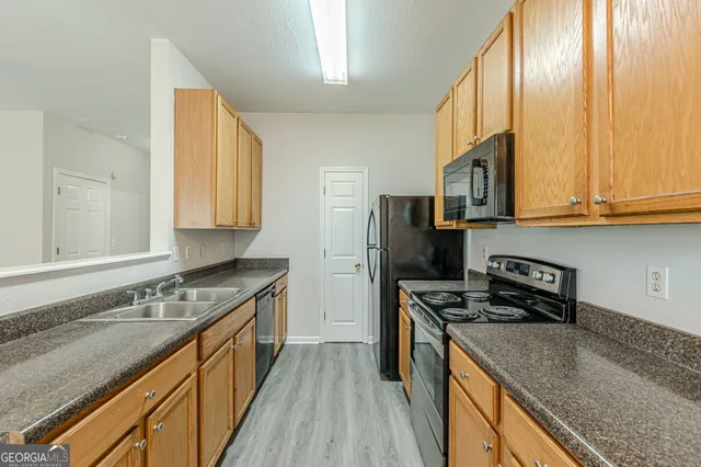 $1,600 | 274 Brookview Drive, Riverdale, GA 30274