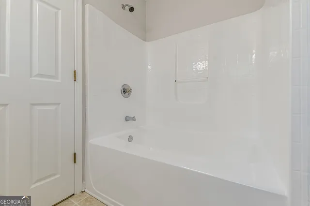 $1,600 | 274 Brookview Drive, Riverdale, GA 30274