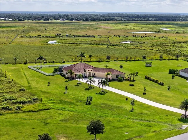 $1,374,000 | 3487 Recurve Circle, Sarasota, FL 34240