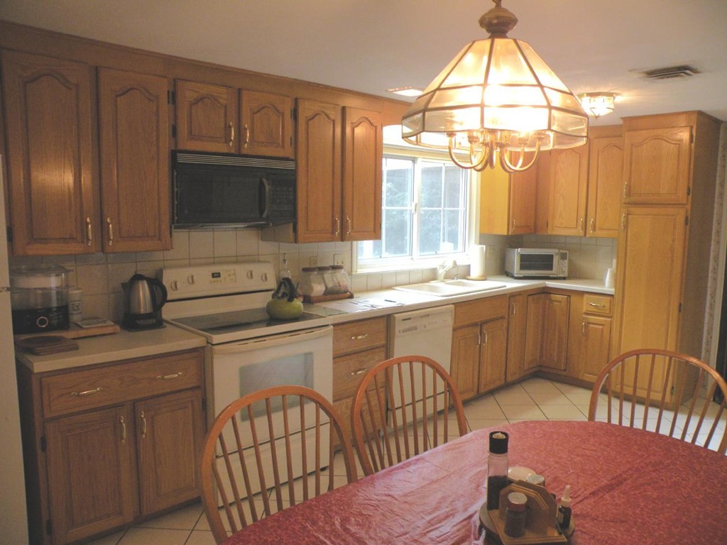 33 Fairview Road Canton, MA 02021 - Photo 5 of 9 Gallery Image 5