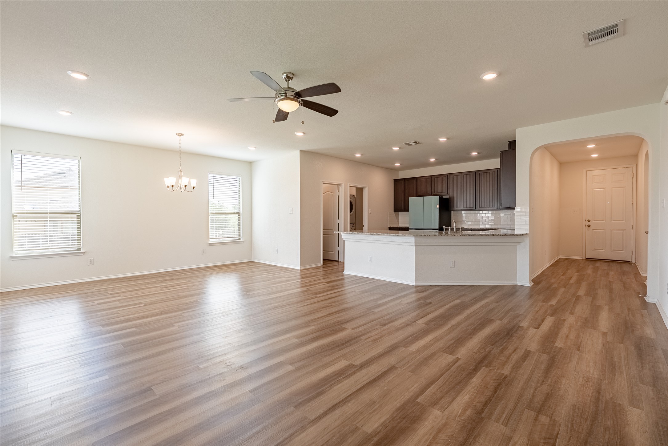 637 Landon Samuel Loop Pflugerville, TX 78660 - Photo 13 of 21