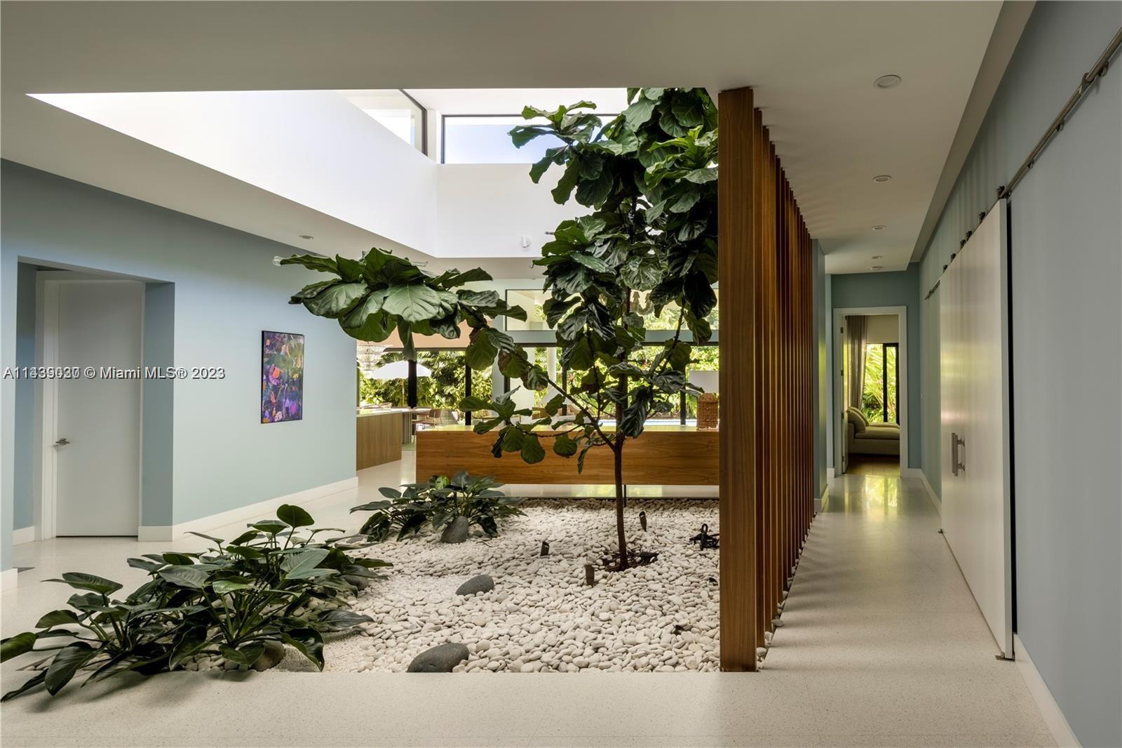 23 Samana Drive Miami, FL 33133 - Photo 4 of 19 a view of a entryway