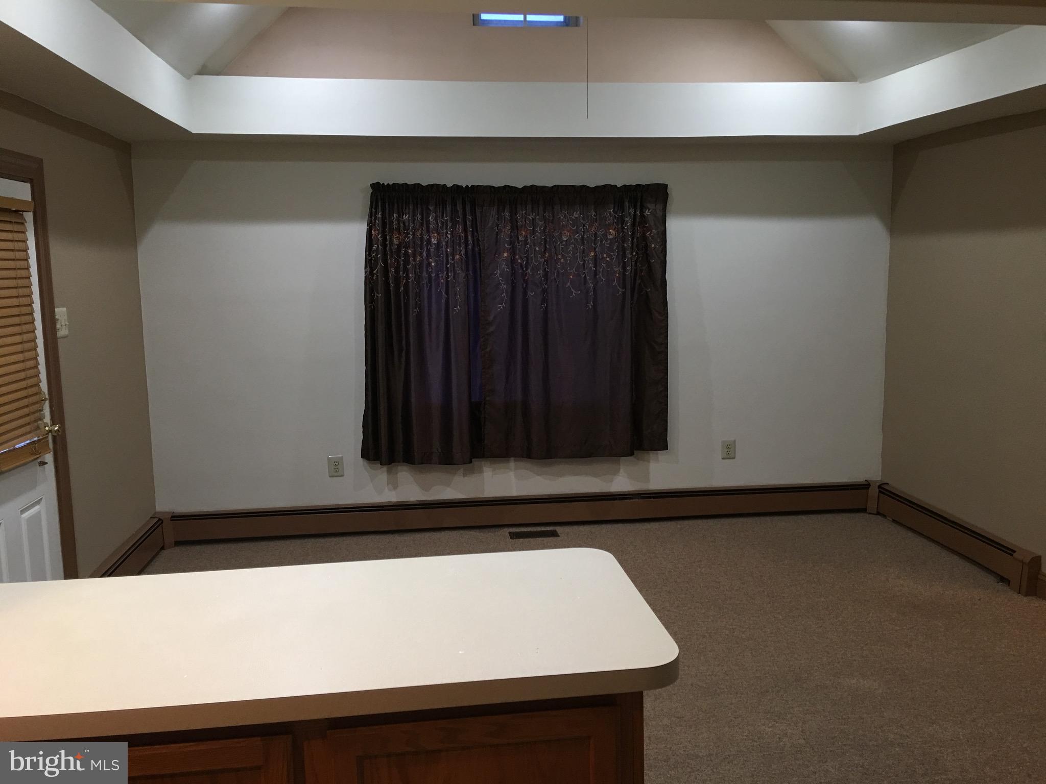 5449 Haring Road Pipersville, PA 18947 - Photo 23 of 31 Dining room