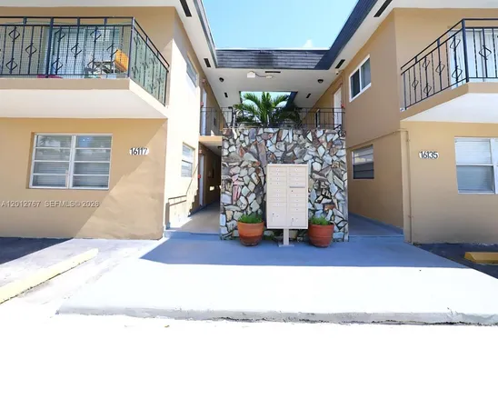 $1,950 | 16117 Northeast 19th Court, Unit 7, North Miami Beach, FL 33162