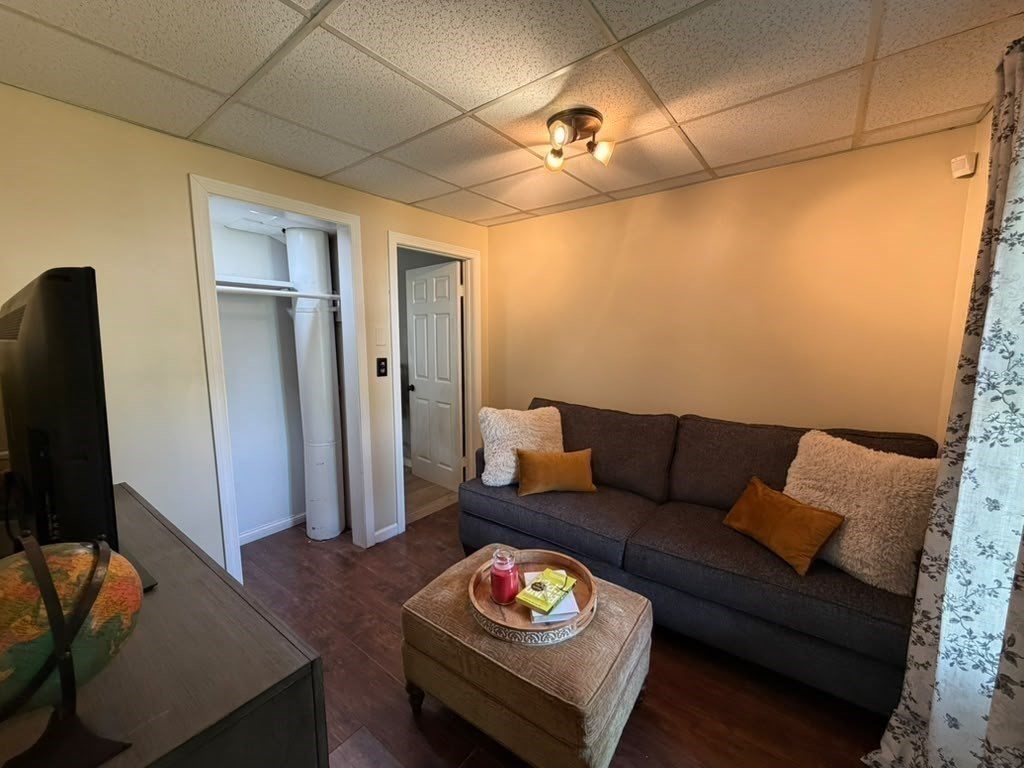 128 Newfield Road Springfield, MA 01119 - Photo 10 of 22 Gallery Image 10