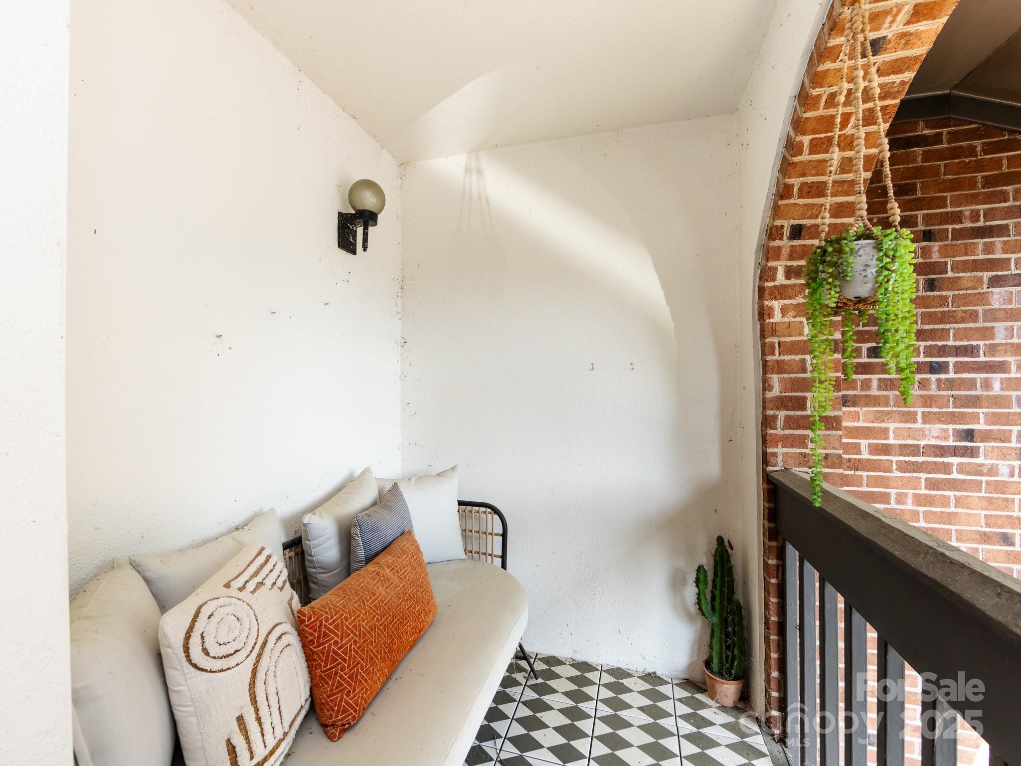 5809 Sharon Road, Unit G Charlotte, NC 28210 - Photo 15 of 25 a bathroom with a bathtub and shower