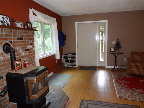 66 Stillwater Road, Unit B Deerfield, MA 01373 - Photo 4 of 23 Gallery Image 4