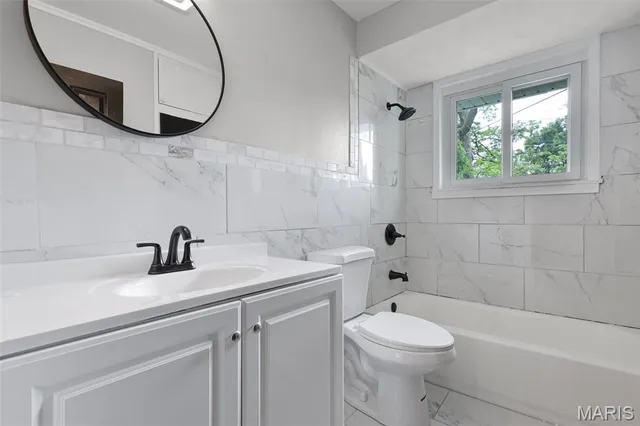 $196,999 | 2224 Lovett Drive, St. Louis, MO 63136