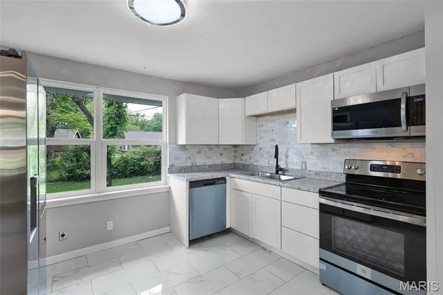 $196,999 | 2224 Lovett Drive, St. Louis, MO 63136