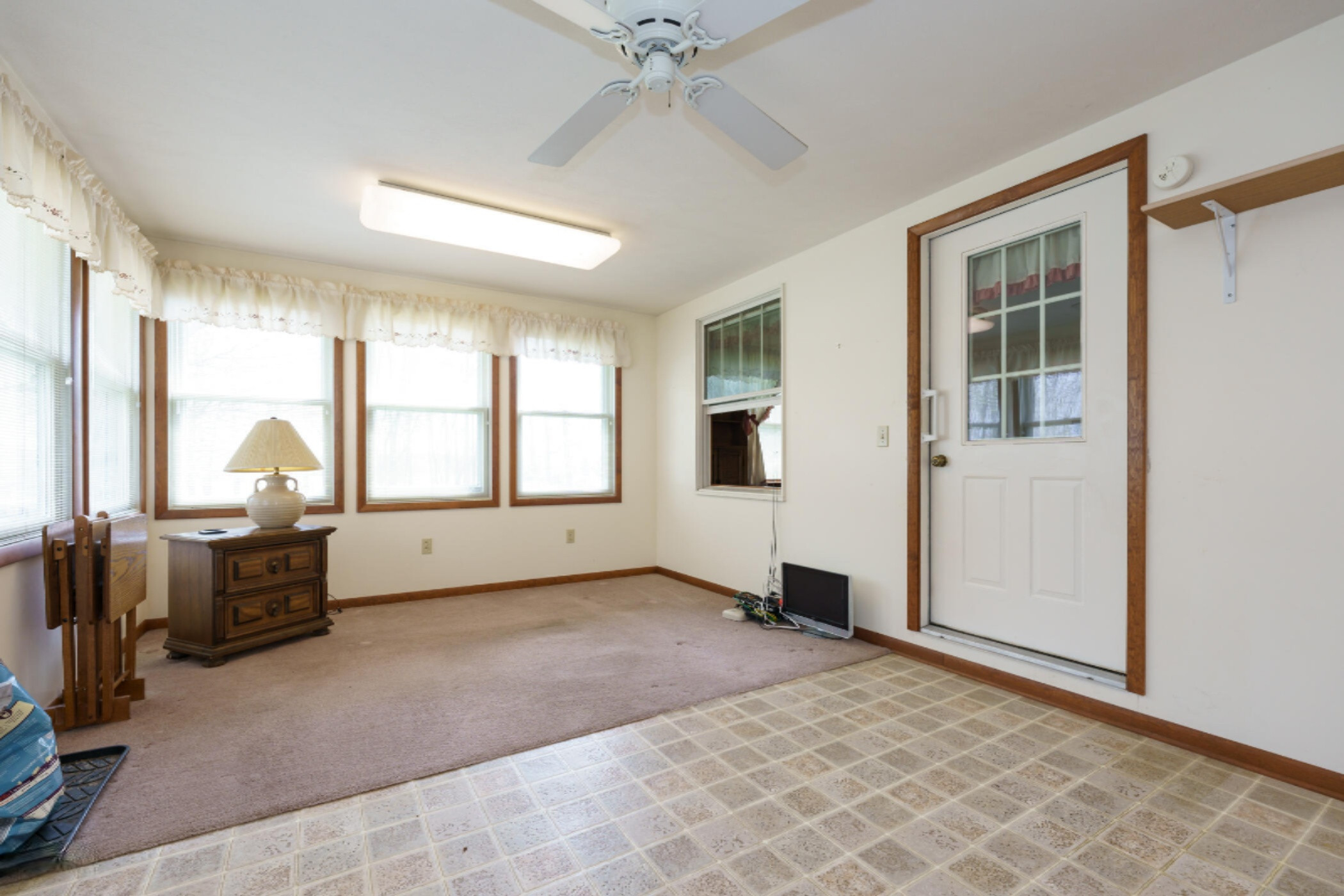 576 Hammond Road Hastings, MI 49058 - Photo 6 of 46 Hammonds_Rd_576_Hastings_49058-3