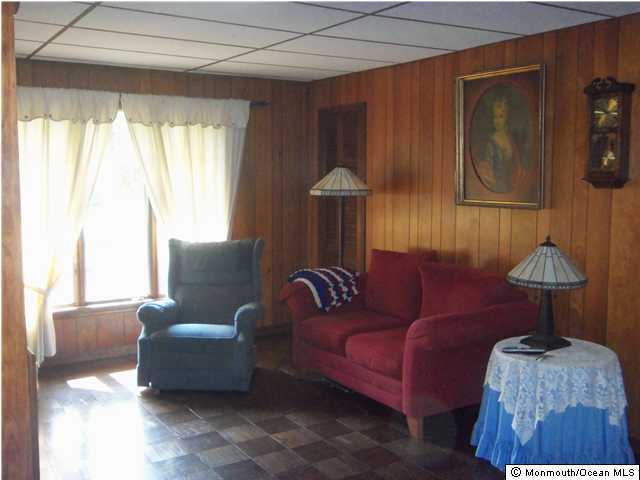 22 Lone Oak Road Middletown, NJ 07748 - Photo 2 of 3 Additional Photo