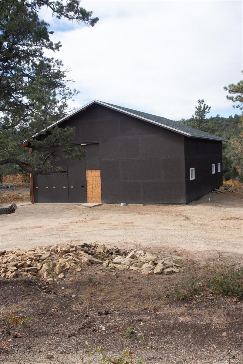 33191 Elk Park Road Trinidad, CO 81082 - Photo 18 of 20 a front view of a house