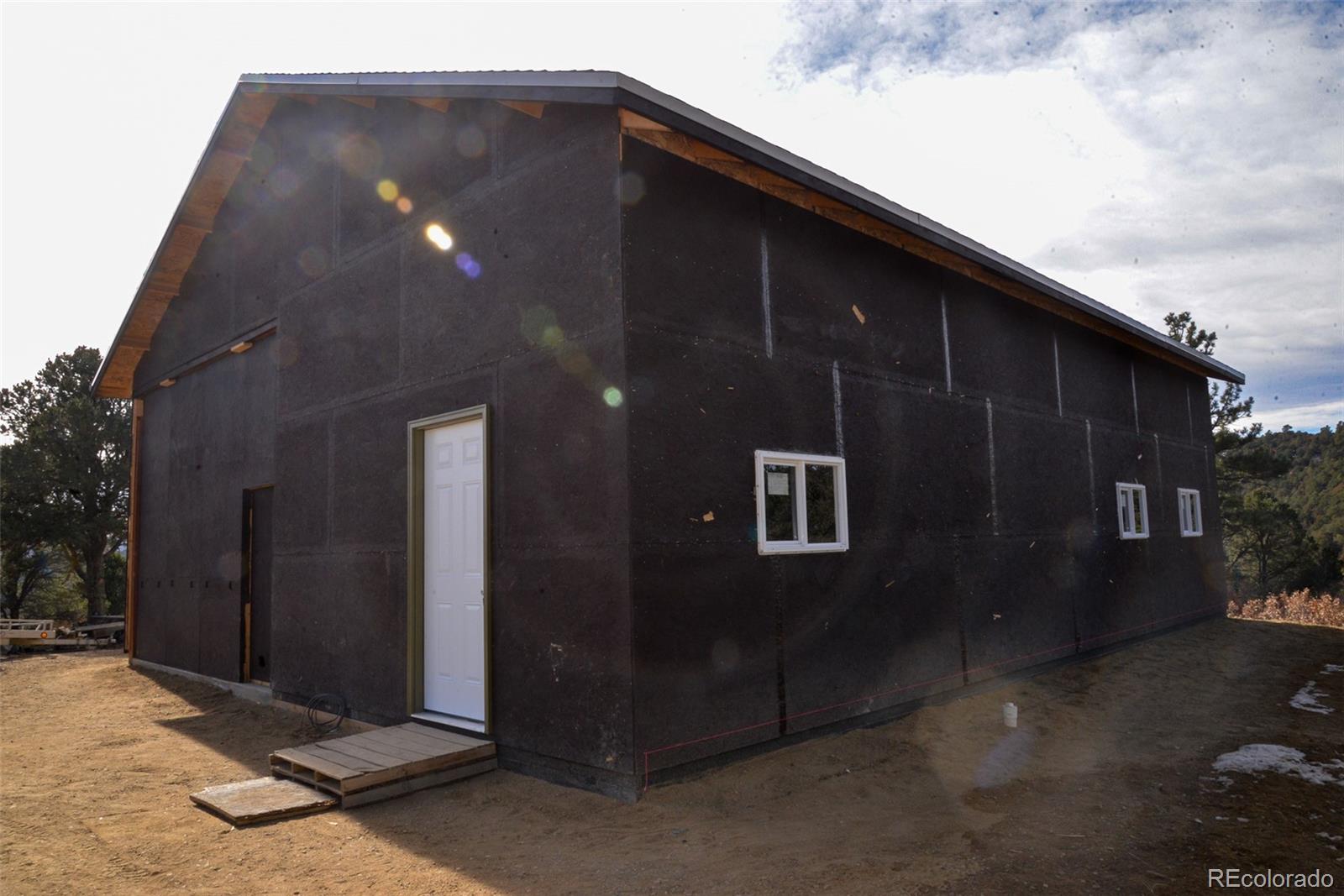 33191 Elk Park Road Trinidad, CO 81082 - Photo 2 of 33 a front view of a house