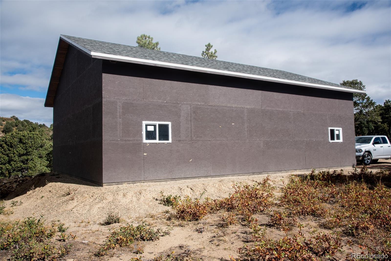 33191 Elk Park Road Trinidad, CO 81082 - Photo 10 of 20 a front view of a house with a yard