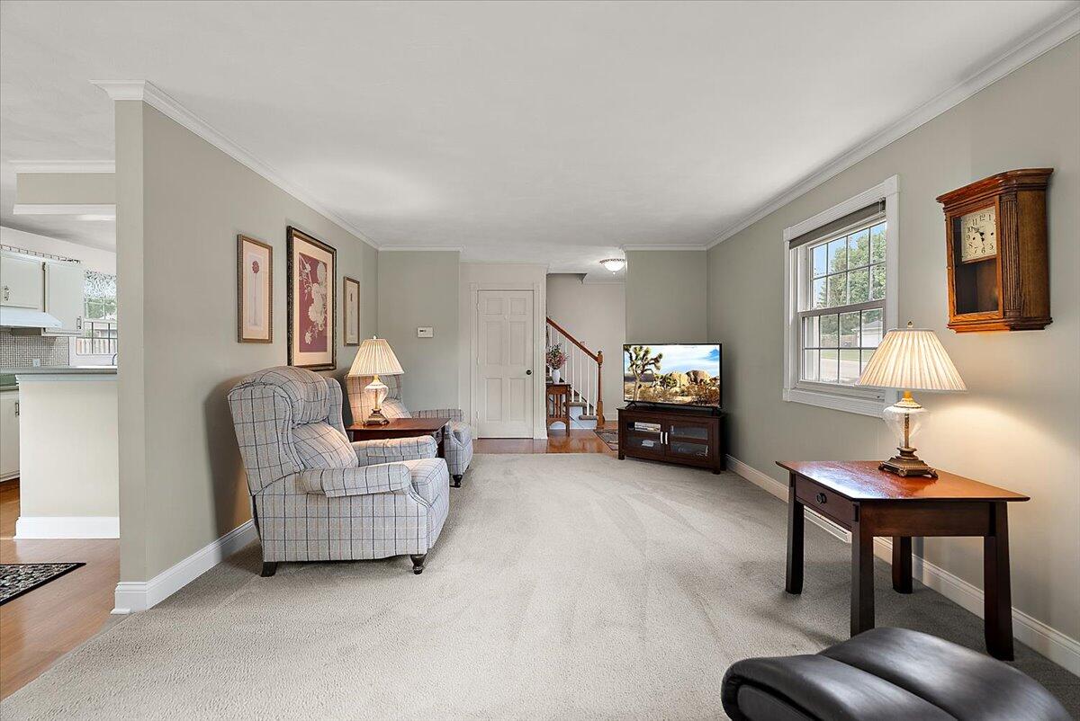06-5845 Ridge Rd-28