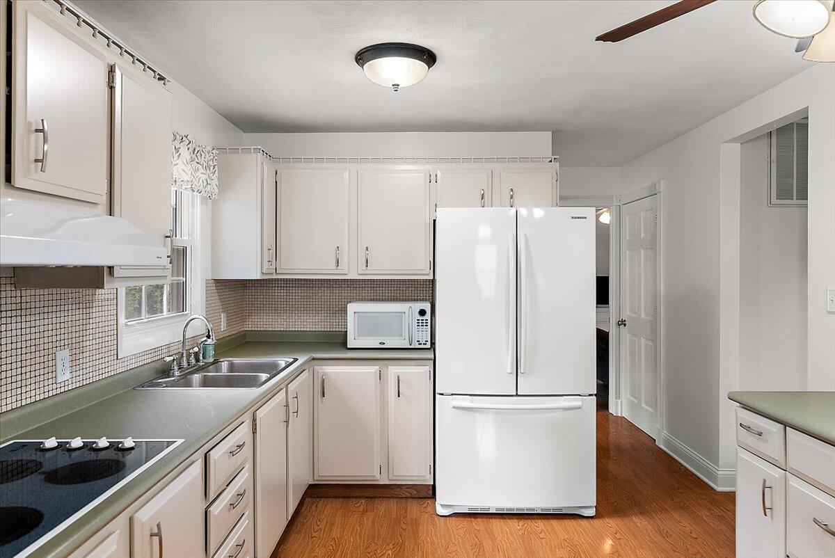 5845 Ridge Road Stevensville, MI 49127 - Photo 10 of 40 10-5845 Ridge Rd-32