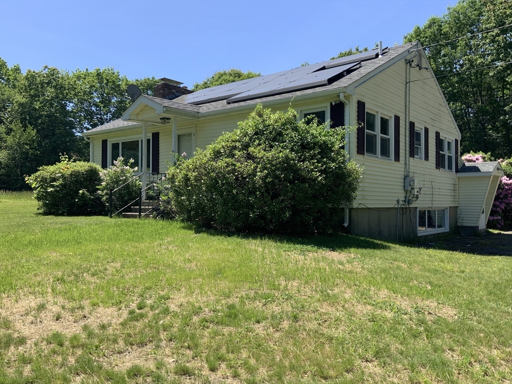 12 Old County Road Westminster, MA 01473 - Photo 3 of 23