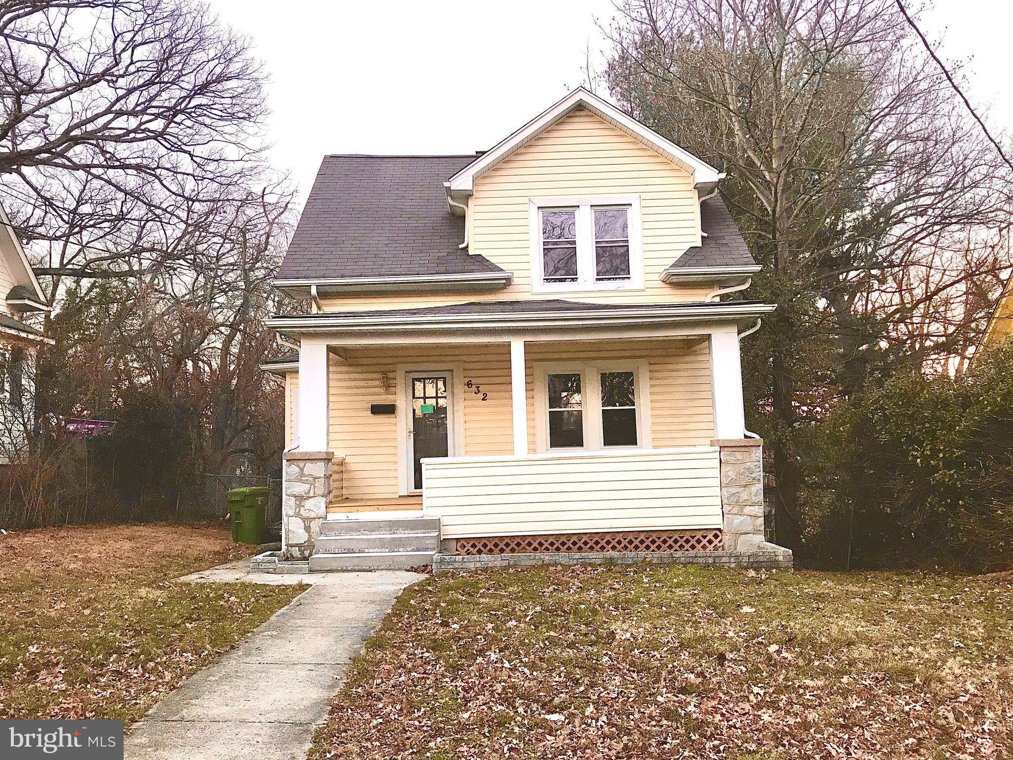 632 St Dunstans Road Baltimore, MD 21212 - Photo 2 of 40