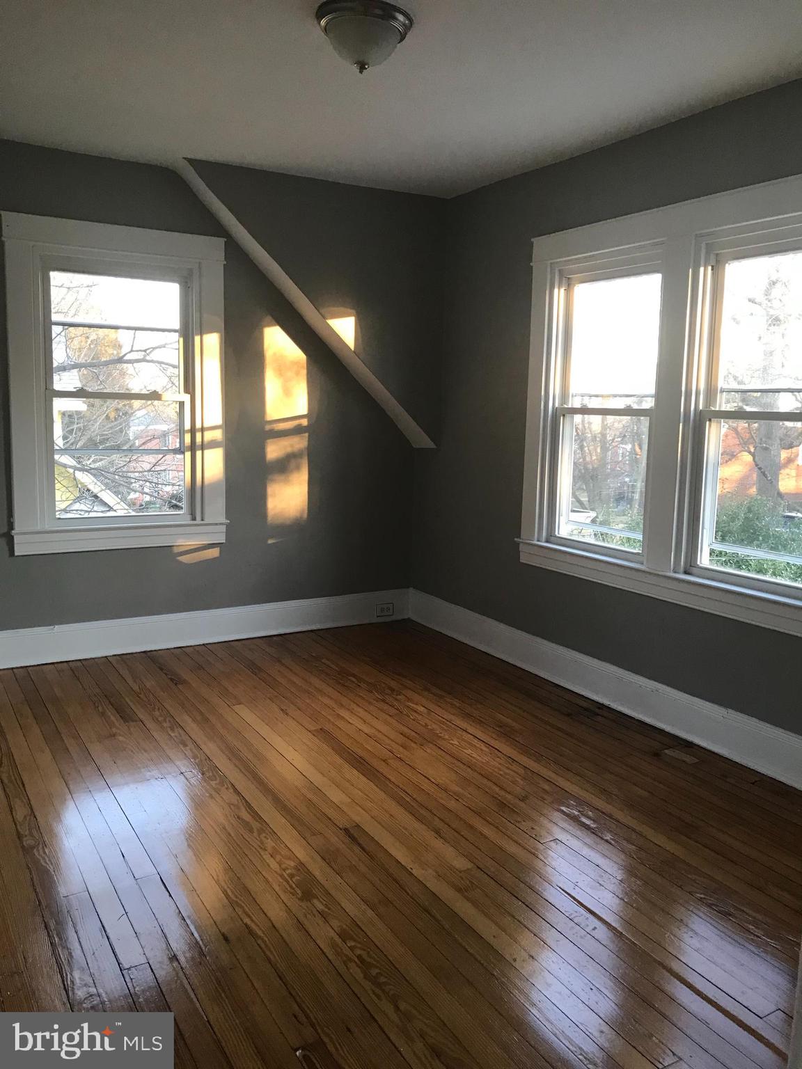 632 St Dunstans Road Baltimore, MD 21212 - Photo 25 of 40