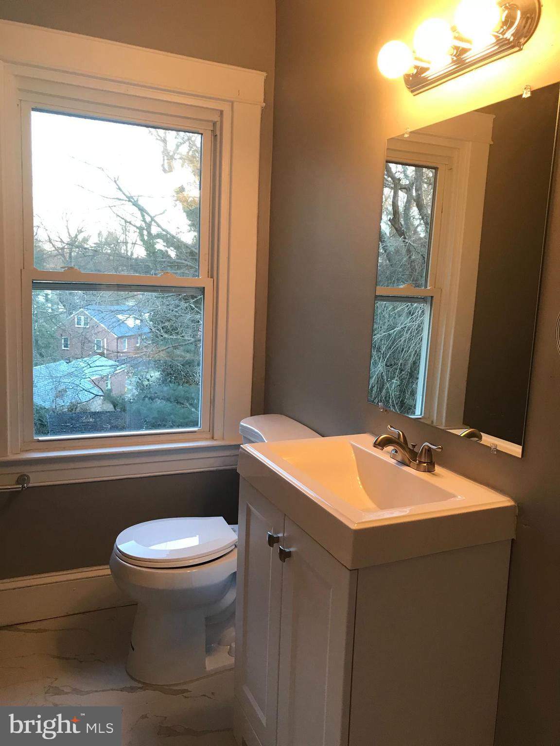 632 St Dunstans Road Baltimore, MD 21212 - Photo 31 of 40