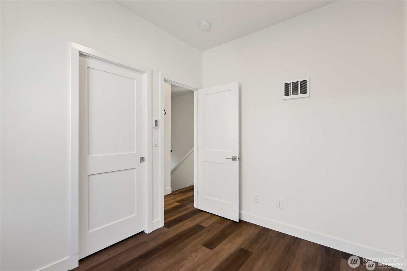 5259 Brooklyn Avenue Northeast Seattle, WA 98105 - Photo 22 of 40 a view of an empty room