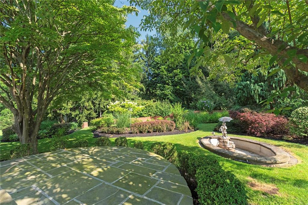 538 Backbone Road Sewickley, PA 15143 - Photo 3 of 25