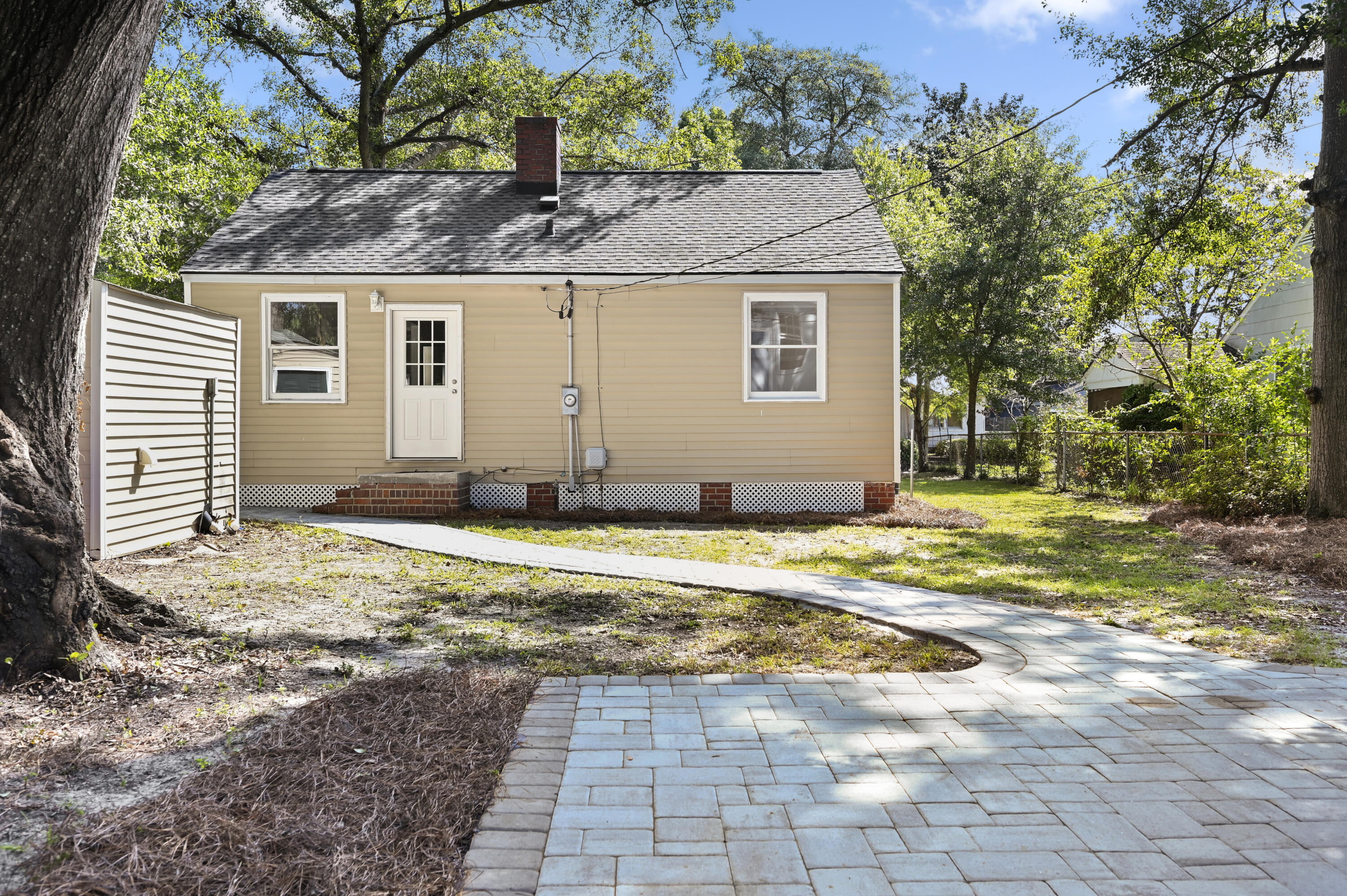 4733 Chesterfield Road North Charleston, SC 29405 - Photo 14 of 16 Back of House