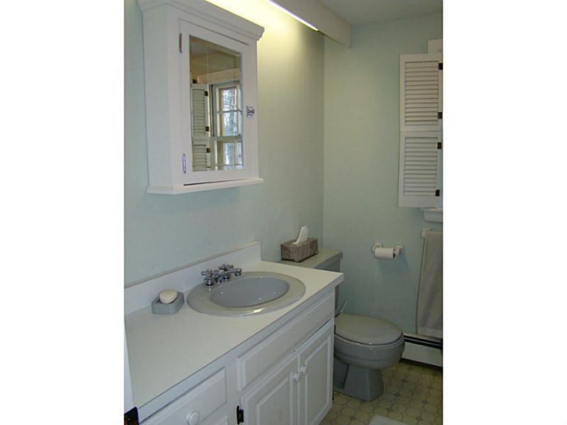 76 Nottingham Road Auburn, ME 04210 - Photo 30 of 35 Bathroom. 2nd floor full bath.