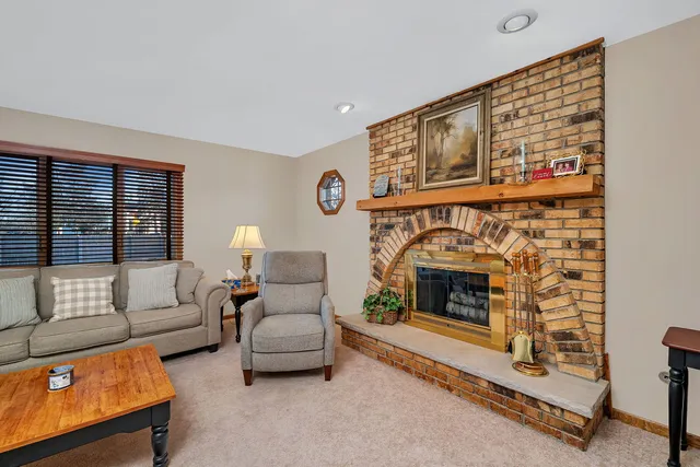 $633,900 | 8627 Sunshine Lane, Orland Park, IL 60462